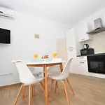 Ivan Апартаменты Задар