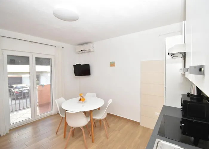 Ivan شقة زادار