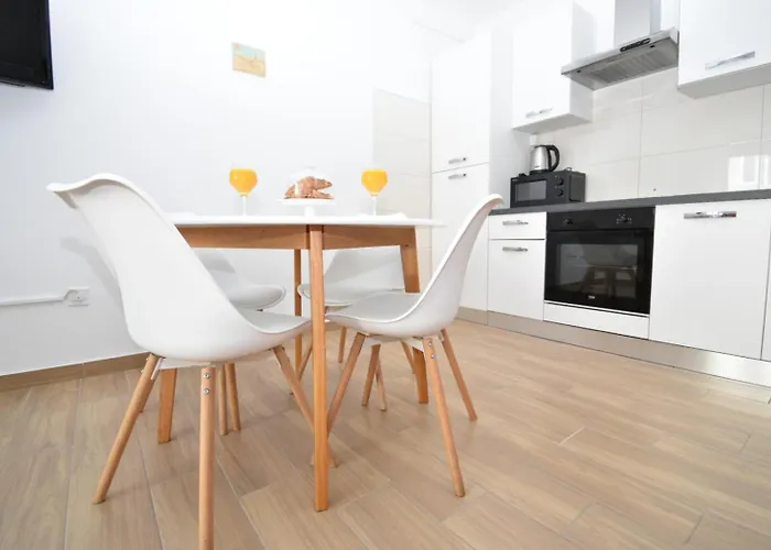 Апартаменты Ivan Задар